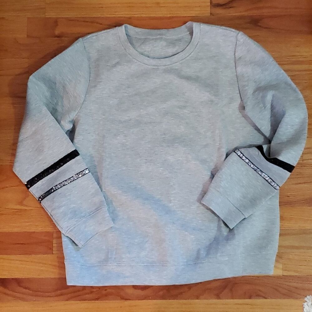 LAST ONE!!! Gray Sweatshirt Decorative silver black sequin sleeves XL